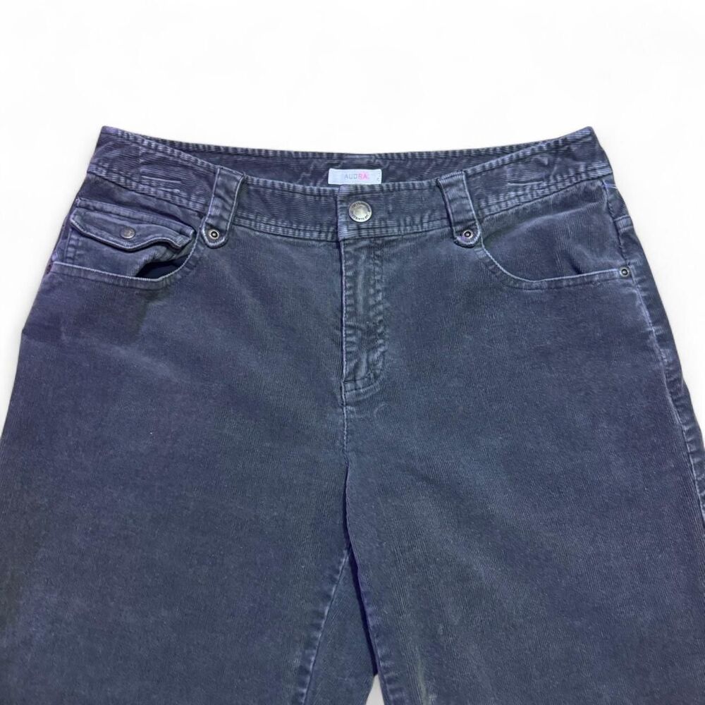 Liz Claiborne Women's Corduroy Green Capris